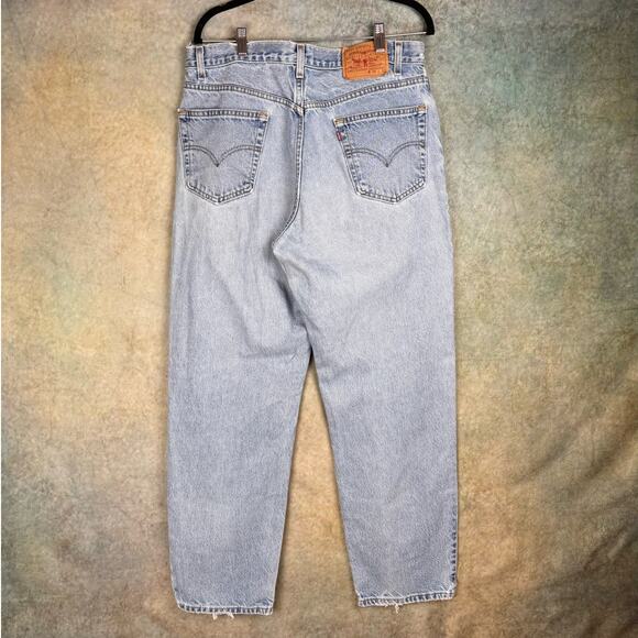 VTG Levis 901 Denim Jeans Mens Sz 36x32 Light Wash Relaxed Fit Straight Leg - Picture 2 of 10